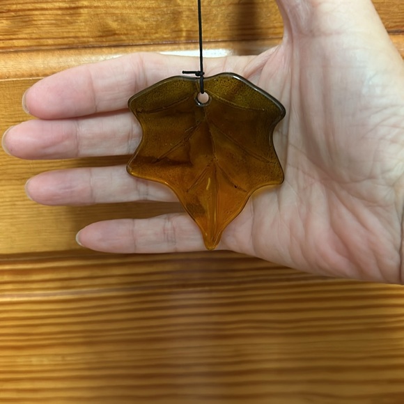 Owl wind chime metal with glass breast and glass leaf sail - Picture 7 of 7